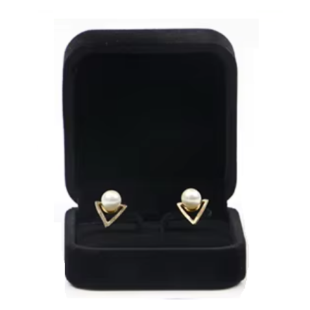 Krabička na náušnice černá