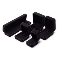 Krabička na náušnice černá