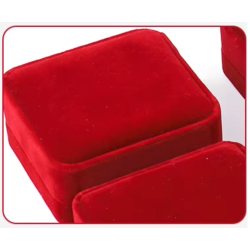 Sametová krabička na přívěšek červená